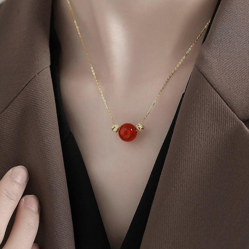 Niche Red Bean Temperament Acacia Bean Red Necklace Women's High-end Sense Collarbone Chain Fashion Neck Chain Transfer Bead Pendant