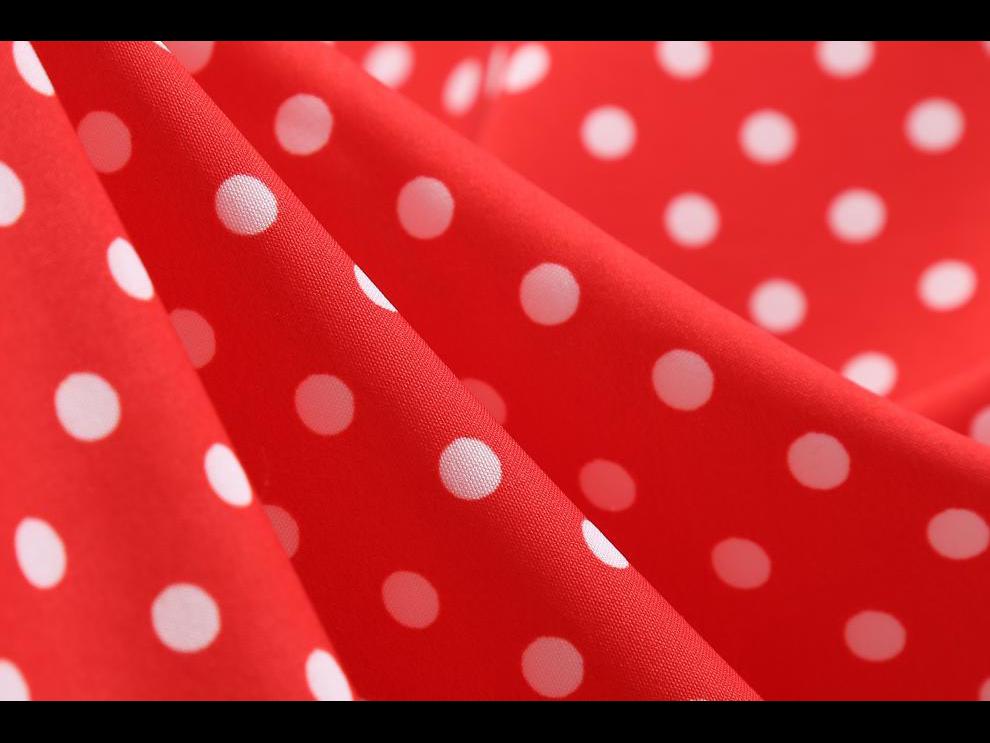 Schmal geschnittenes Swing-Kleid im französischen Retro-Hongkong-Stil mit Punkten und quadratischem Kragen