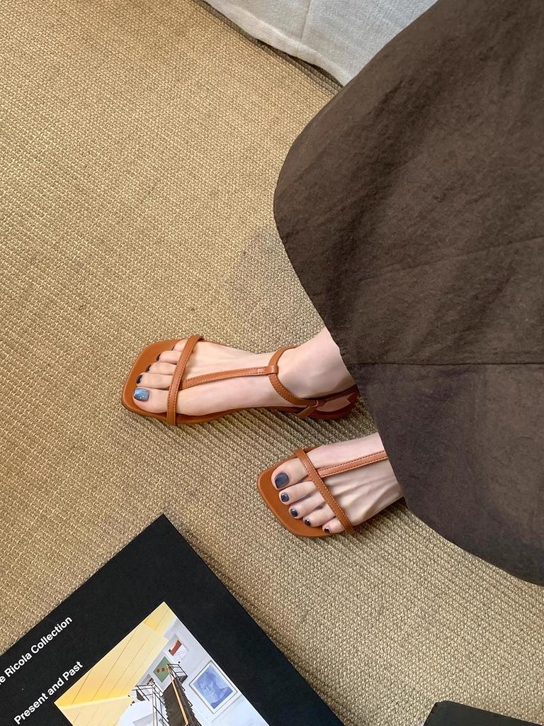 Sheepskin version~ Grape mother, the same fashionable diagonal cut square T-shaped belt leather toe versatile flat-soled sandals women's summer