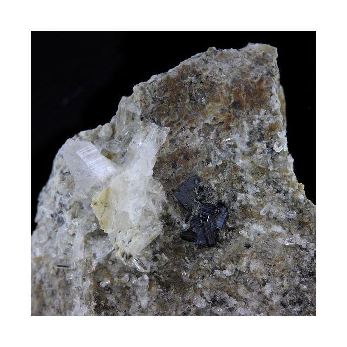 Pierres et Minéraux. Brookite. 664.0 ct. Jarrier, Maurienne, Savoie, France.