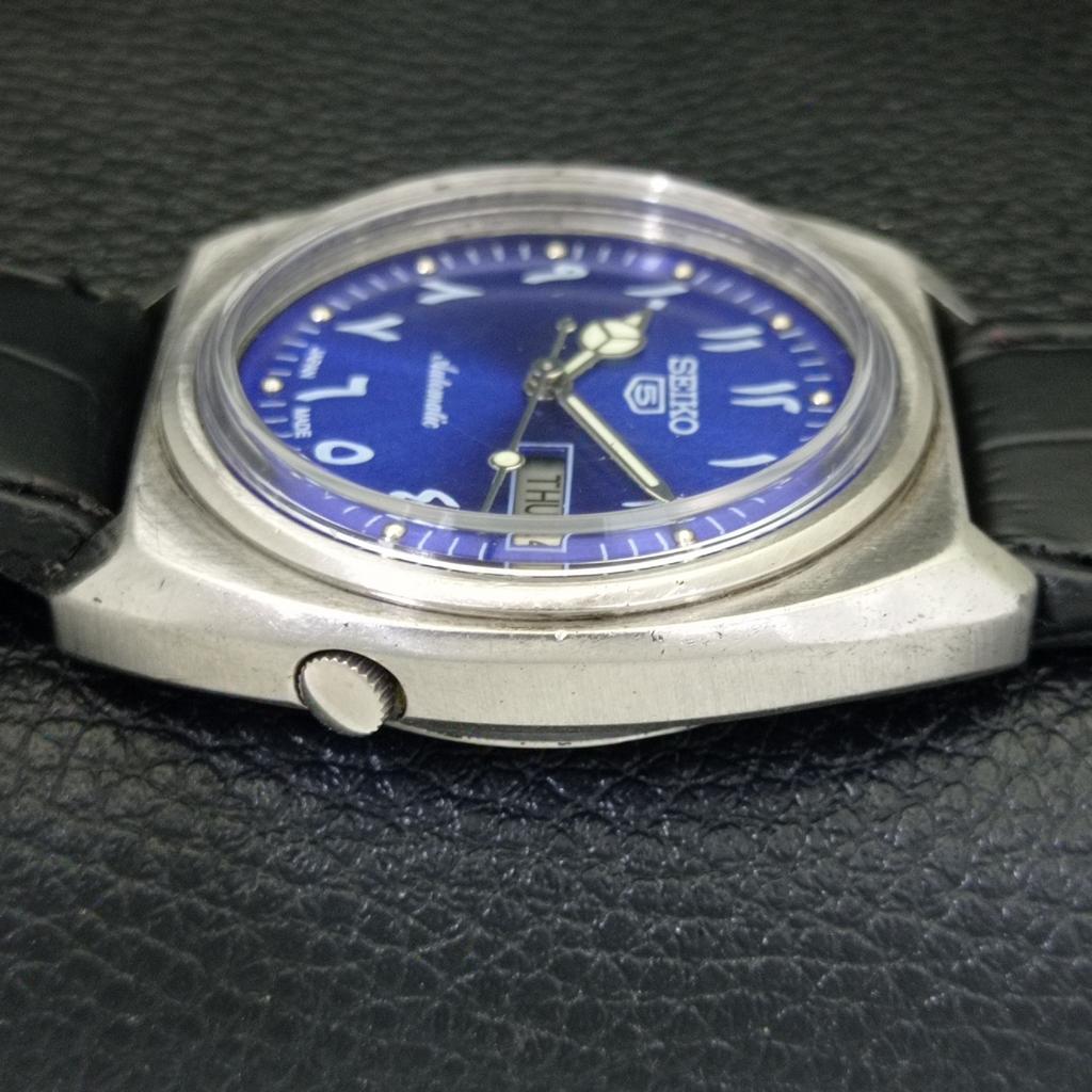 SEIKO 5 AUTOMATIC VINTAGE JAPAN MENS ARABIC BLUE COLOR DIAL WATCH a701376-5 R206a-a701376