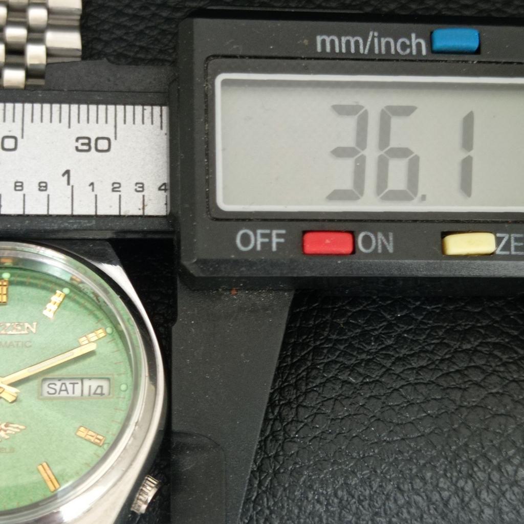 GENUINE VINTAGE CITIZEN AUTOMATIC 8200 JAPAN MENS GREEN DIAL WATCH a709334-1