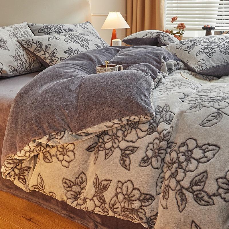 Thickened Milk Fleece Bed Four-Piece Set Coral Flannel Bedding Fluffy Quilt Cover Bed Sheet Human Bed Hat
