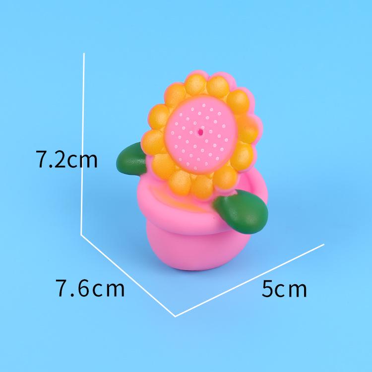 Baby Bath Toys Soft Rubber Water Spray Colorful Animals Model Squeeze Sound Spraying Beach Bathroom Toys for Infant Kids Gift