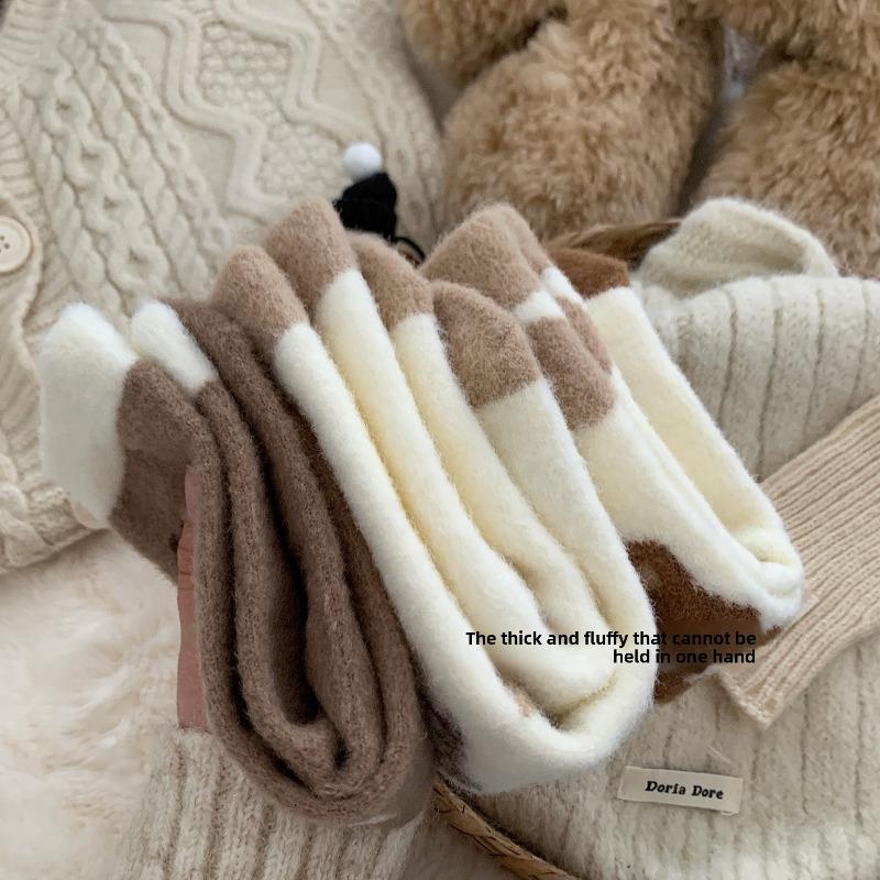 Little Bear Cookie Coffee-colored Australian Velvet Socks for Women, Thickened with Velvet, Warm and Cute, Autumn and Winter Sleeping Floor Socks