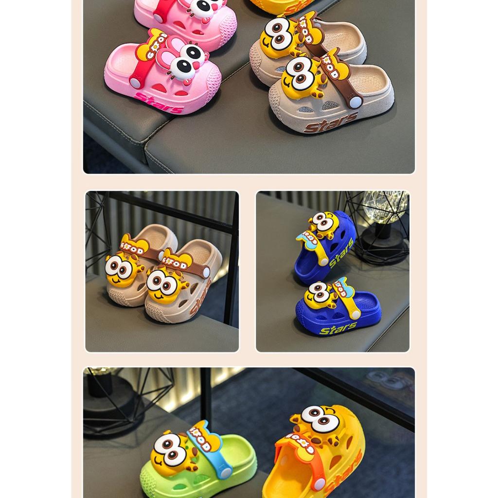 Children's Slippers with Holes, Summer New Styles for Boys and Girls, Medium and Large Children, Non Slip, Silent, Wearing Cool Slippers Outside