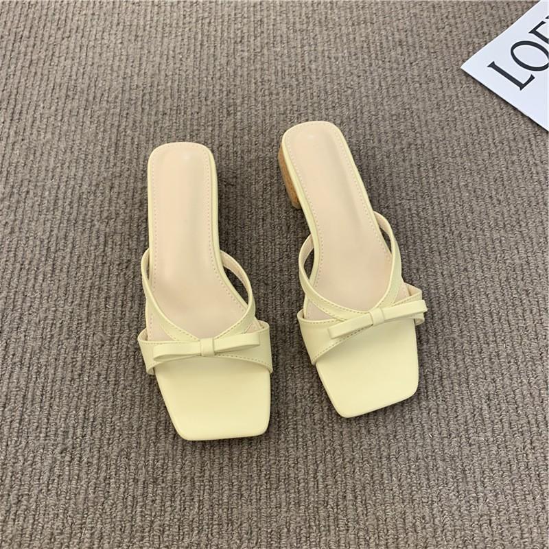 

Тапочки 2025 новая женская обувь фея мода модная одежда сандалии на толстом каблуке 40