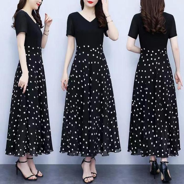 Women's Plus Size Flattering Black Polka Dot Summer Dress