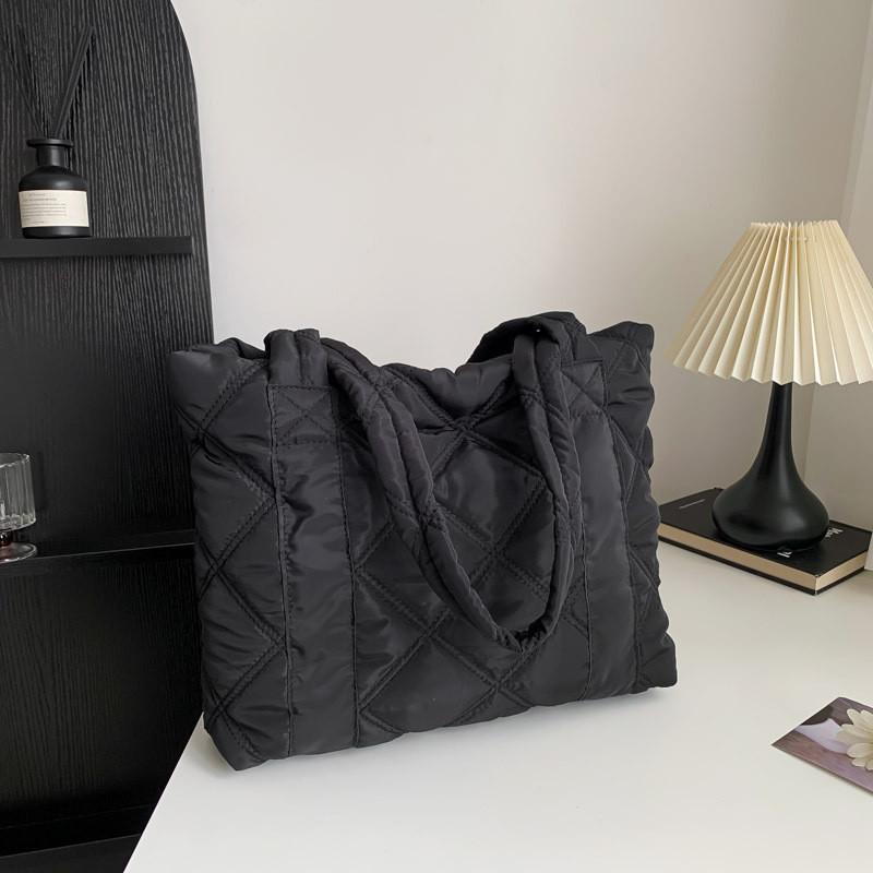 2023 Winter Fashion Rhombus Cotton Shoulder Bag For Women Street Style Large Capacity Embroidery Trendy Tote Bag