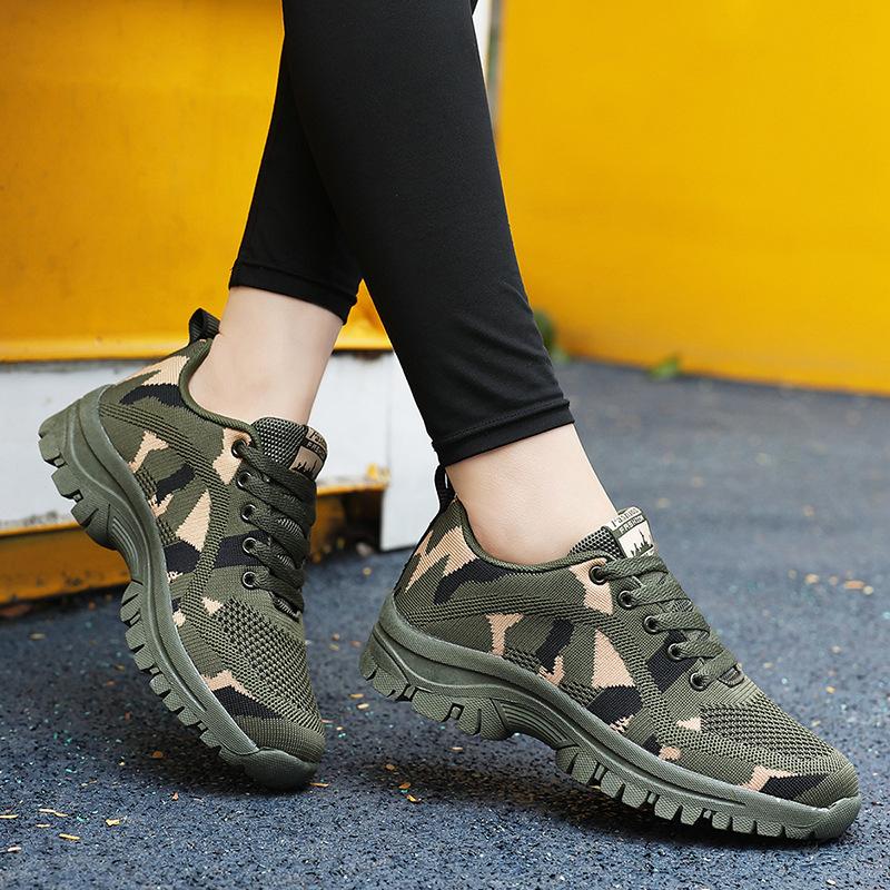 New Outdoor Shoes Women's Large Size Camouflage Mountaineering Shoes Non-slip and Wear-resistant Non-slip and Wear-resistant Fly Weaving Sports and