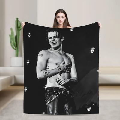 1 stuks Yungblud Zwart Wit Concert Flanellen Deken, Zacht Fleece Deken voor Alle Seizoenen voor Slaapkamer, Woonkamer, Kamperen, Rock Fan Cadeau