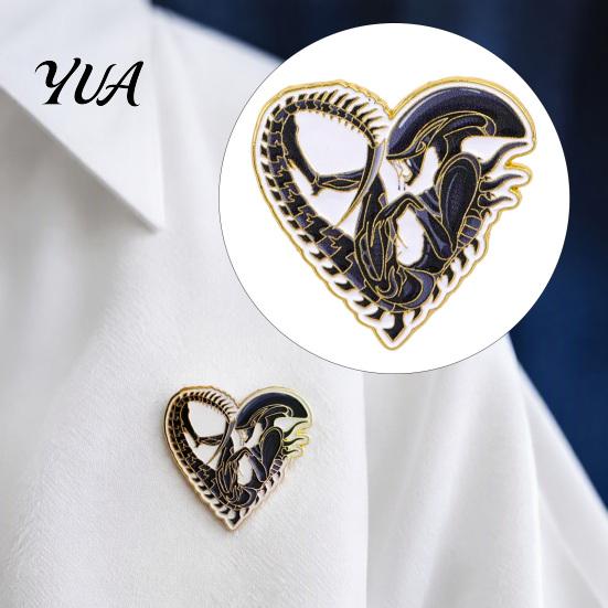 Zinc Alloy Jewelry Love Heart Aliens Badge Brooch, Shape Enamel Lapel Pin, Clothing Jacket Pin Accessories for Daily Wear Parties Dates, Gift