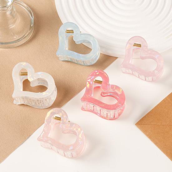 Hair Claw Anti-slip Teeth Hollow Heart Design Hair Clip Medium Size Back Head Shark Hair Claw Strong Grip Hair Accessory