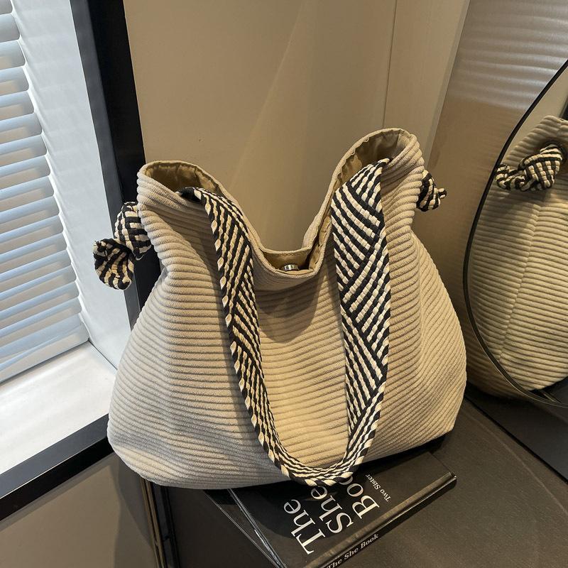 2025 new large bag women's large capacity high-end sense large cloth bag to work portable canvas bag Mori style women