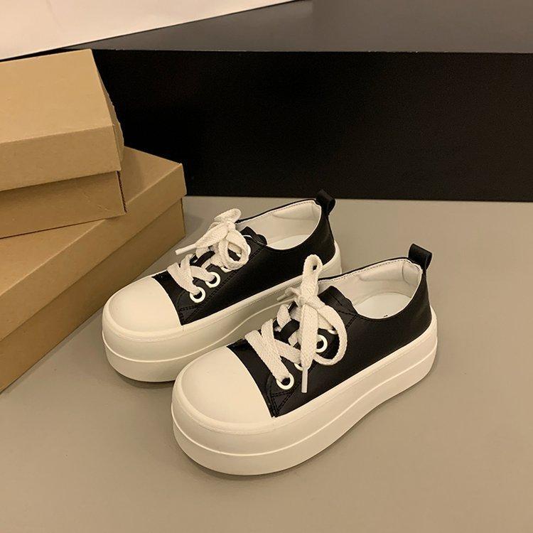 

2025 spring and autumn new thick-soled muffin little white shoes women s versatile height increase casual sports board shoes bread shoes single shoes 35 чёрный