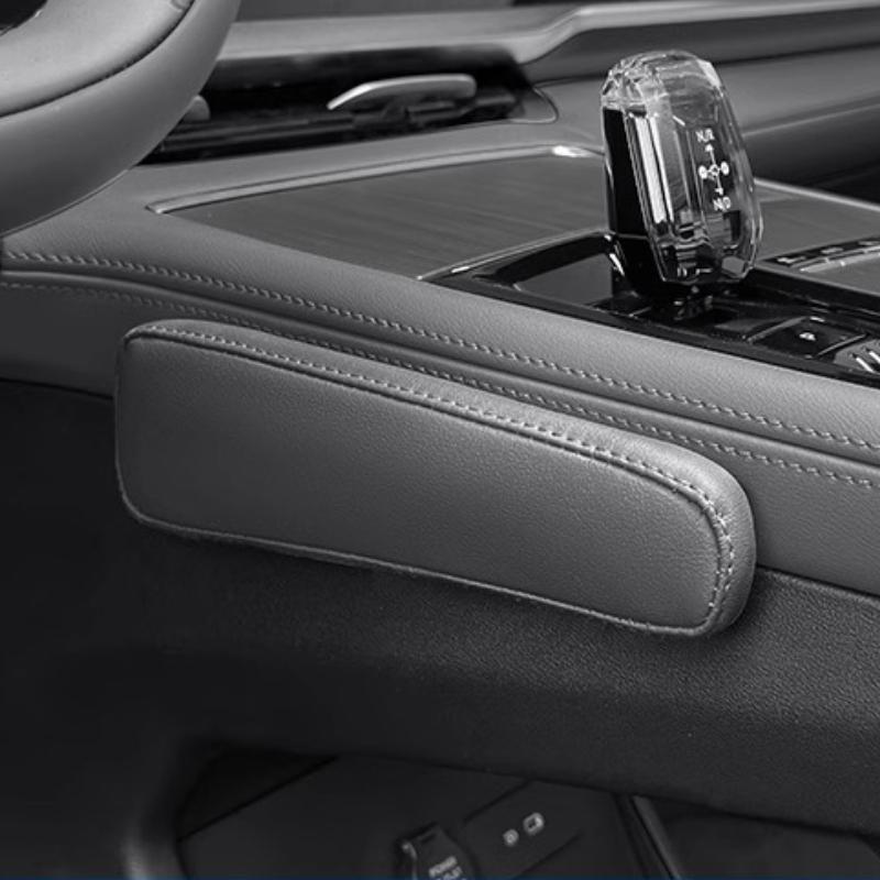 For Geely Monjaro Xingyue L 2025 Car Center Console Leg Protective Pad Soft Anti Collision Measures Cushion Knee Rest Interior