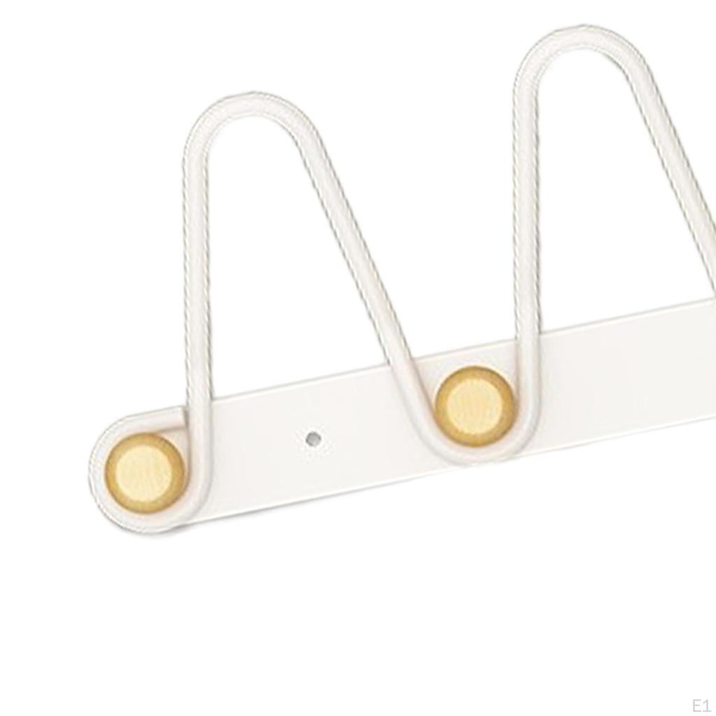 Elegantní dřevěné nástěnné háčky pro organizaci domácnosti