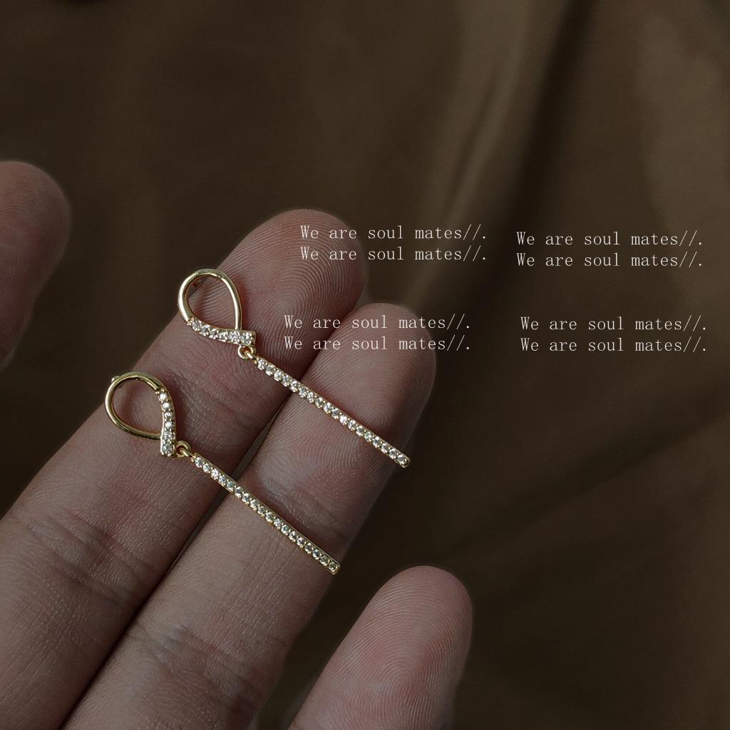 ifashion @bright eye plated real gold S needle micro-inlaid zircon Korean version long stud earrings