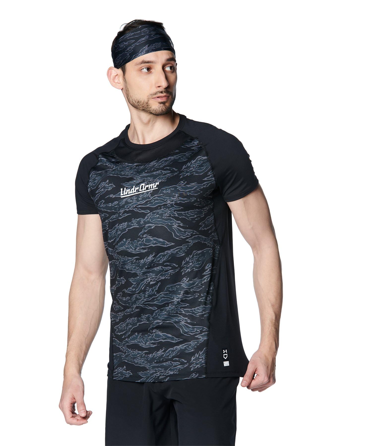 

Under Armour UA Heatgear Comfort Fitted Novelty Short Sleeve Crew LG Shirt, Black,