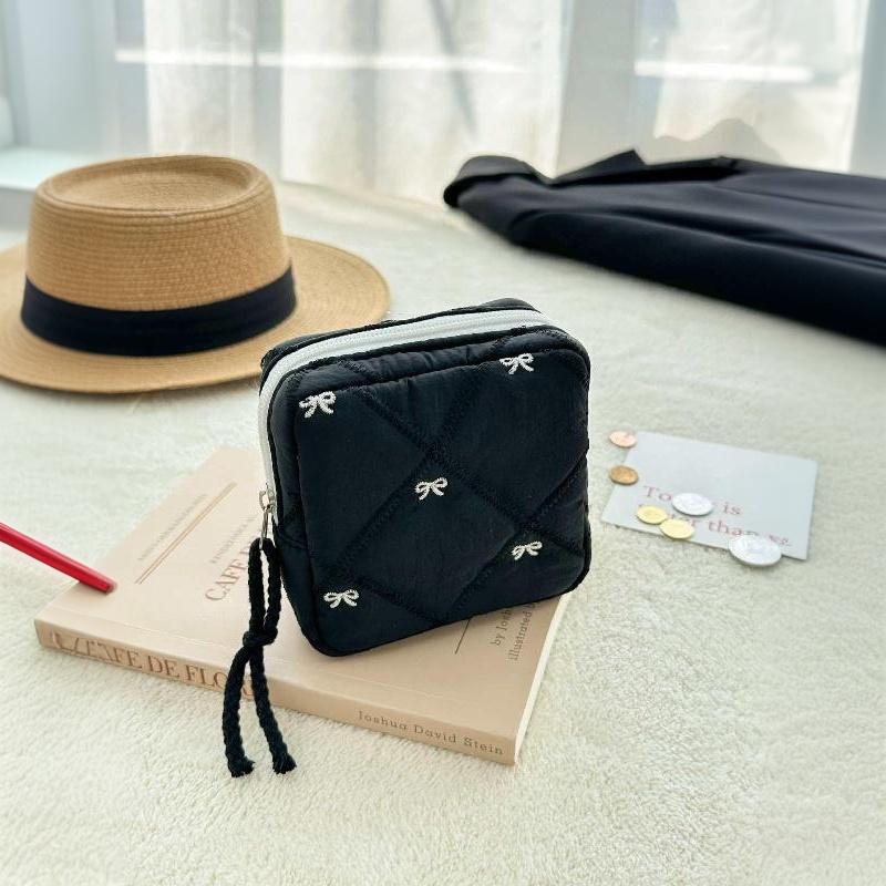 Quilted Mini Storage Bag Cute Bow Embroidery Soft Padded For Daily Travel Cosmetics Jewelry Small Items