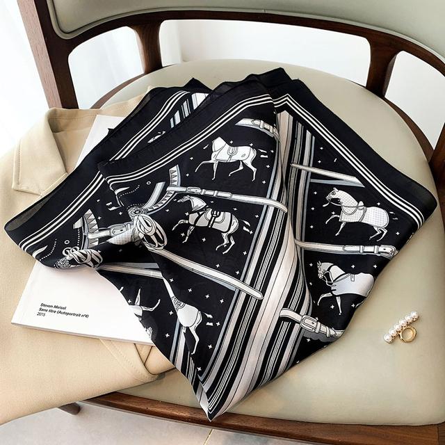 Nový 70*70cm Hodvábny Saténový Šatka na Vlasy Dámska Vreckovka S Potlačou Štvorcová Čelenka Bandana Malý Nákrčník Hidžáb Dáma Dievča