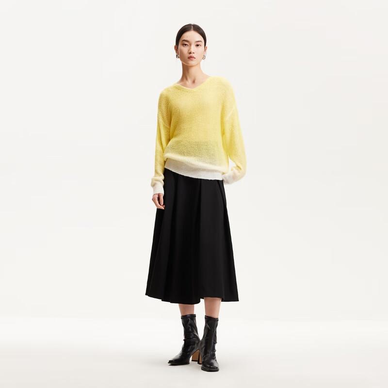 Veromoda Women's V-Neck Gradient Knit Sweater