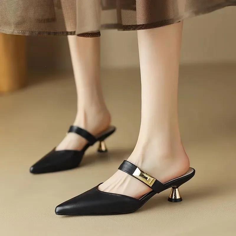 Women Kitten Heels Mules Golden Rivet Pointed Toe Summer Sandals Fashion Beige Ladies Casual Med Heels Luxury Shoes