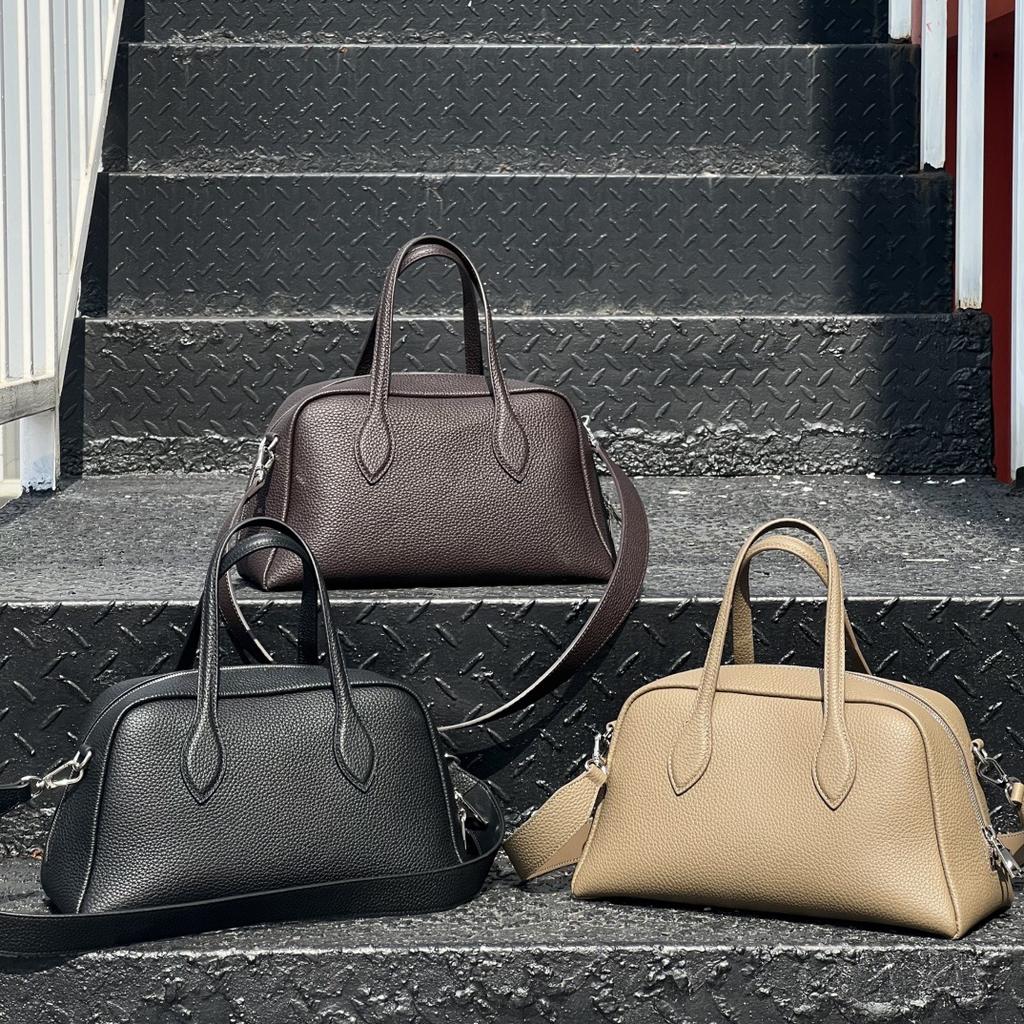 Neue Damen Bowlingtasche aus erstklassigem Rindsleder, Boston Leder, Hand-, Schulter- und Umhängetasche, Damen Pendler, lässig, schlicht, trendig