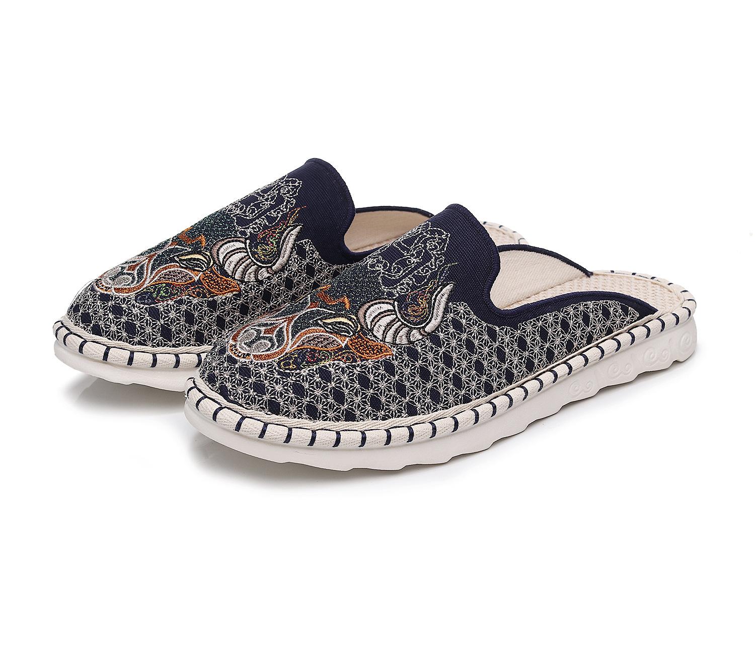 

Китайский стиль Мужская вышивка литье под давлением Мягкая подошва дышащая вышивка голова быка Мужская ткань обувь 39 темно-синий