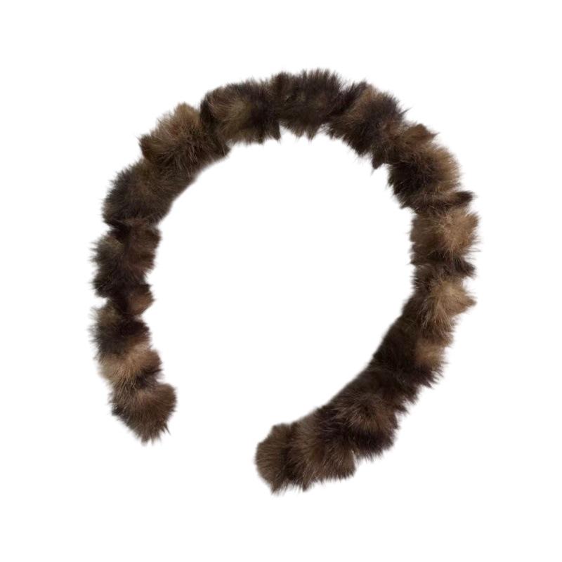 Korean Style Leopard Print Plush Headband with Teeth - Non-Slip, Fluffy Hair Accessory for Women, Autumn/Winter.