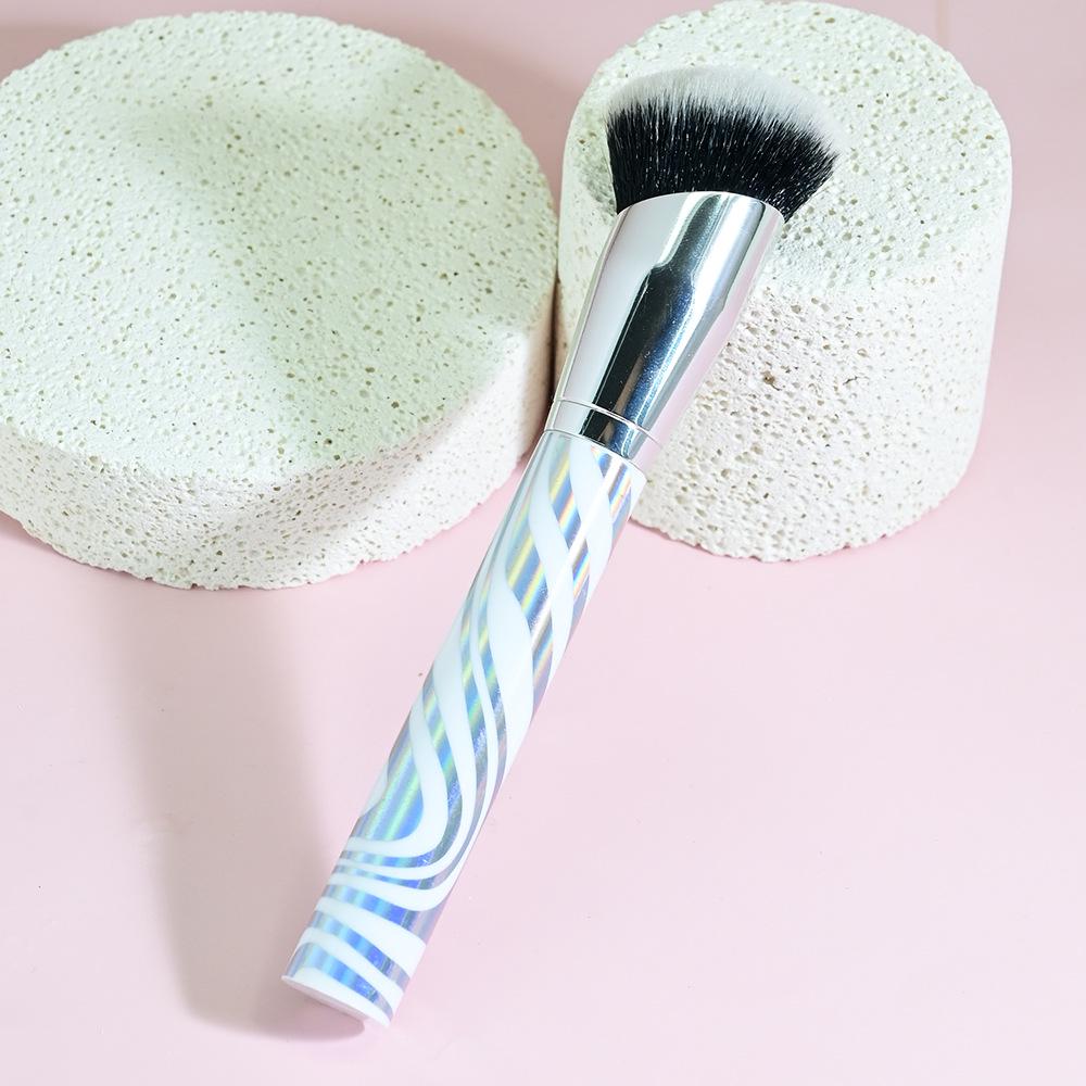 

Slanted Round Head Foundation Contour Brush - Seamless BB Cream Application, No Powder Absorption, Unique Tube Design. мраморный/белый