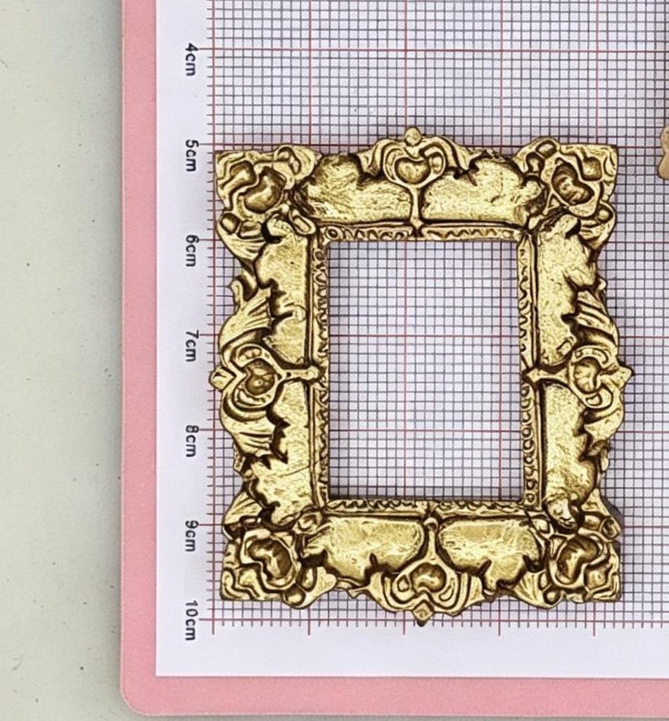 Baroque Cream Resin Photo Frame - Mini Retro DIY Handmade Decorative Ornament