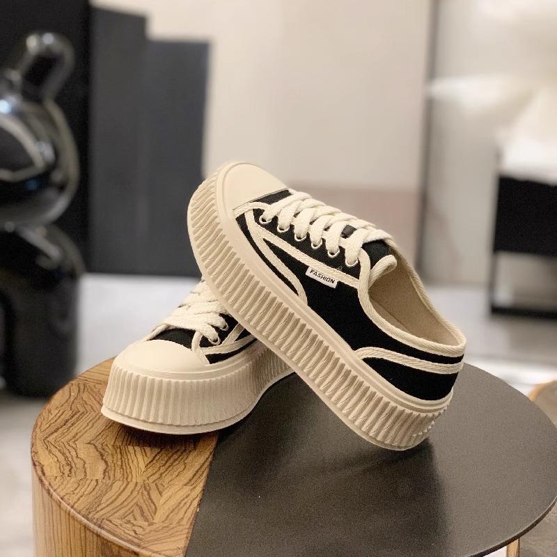 Spring biscuits platform canvas shoes women's 2025 new popular little white shoes niche versatile casual board shoes sneakers