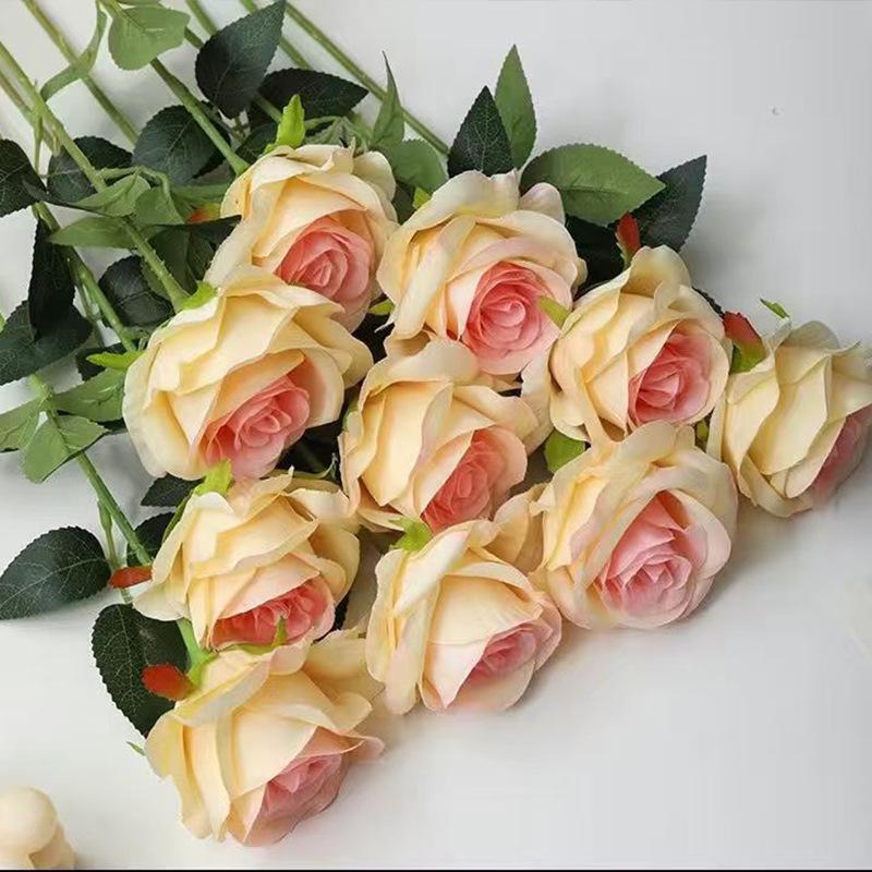 Cachoeira de Parede de Rosas de Seda - Flanela Vermelha Decoração de Casamento e Dia dos Namorados