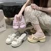 French thick-soled breathable mesh bow one-word slippers for women's summer wear are not tired, and the foot slope heel is beautiful, sandals and