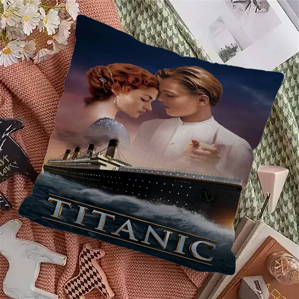 Titanic Movie Poster Classic Romantic Love Maple Design Cushion Cover Happy Autumn Harvest Decor Holiday Decorati Pillow Cover