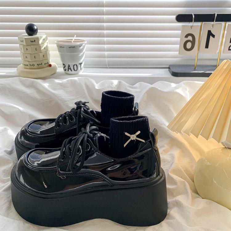 

Женские туфли Мэри Джейн на массивной подошве из кожи на весну 2025 года - Ретро британский стиль на платформе 39