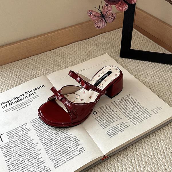 Fashion High-Heeled Shoes Lady Ladies' Slippers Rubber Flip Flops Luxury Slides Butterfly-Knot Slipers Women Hawaiian Designer 2025