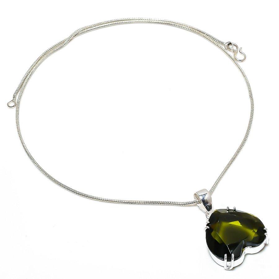 

Heart Peridot Gemstone Handmade Ethnic Jewelry Pendant 1.50 SR-8309