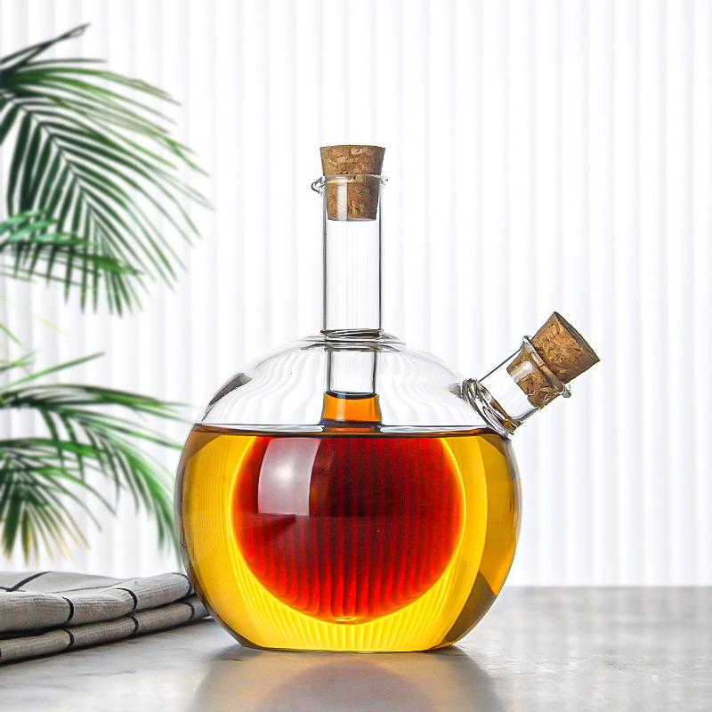 Double-layer Glass Oil Jug 2-in-1 Oil Vinegar Bottle Home Creative Double-mouth Cork Shaped Glass Oil Jug Kitchen Seasoning Tool