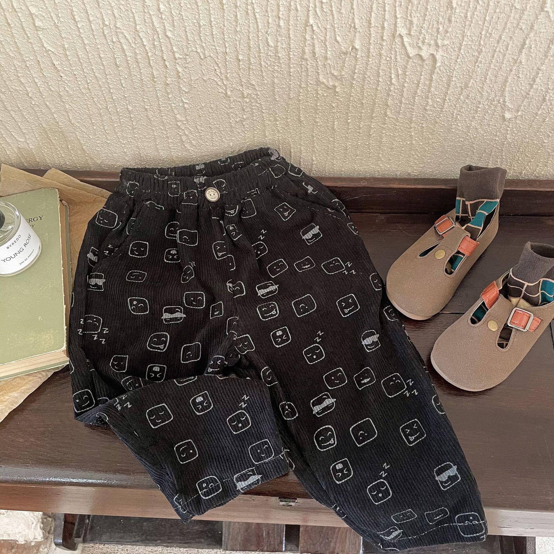 

Весенние и осенние детские брюки для мальчиков и девочек Вельветовые брюки Шаровары Брюки-морковки Детские брюки 110 чёрный