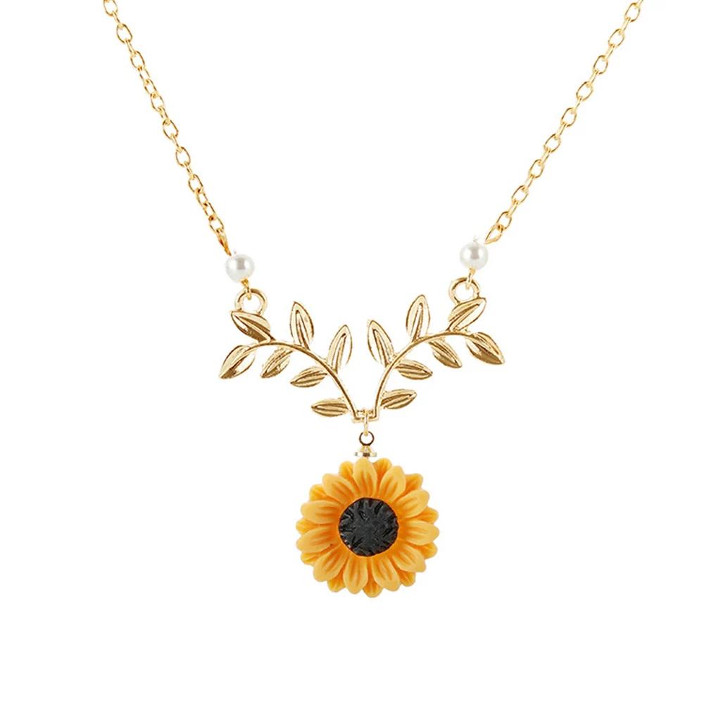 1 Pcs Pearl New Creative Sunflower Pendant Necklaces Vintage Fashion Daily Jewelry Temperament Cute Sweater Necklaces for Women