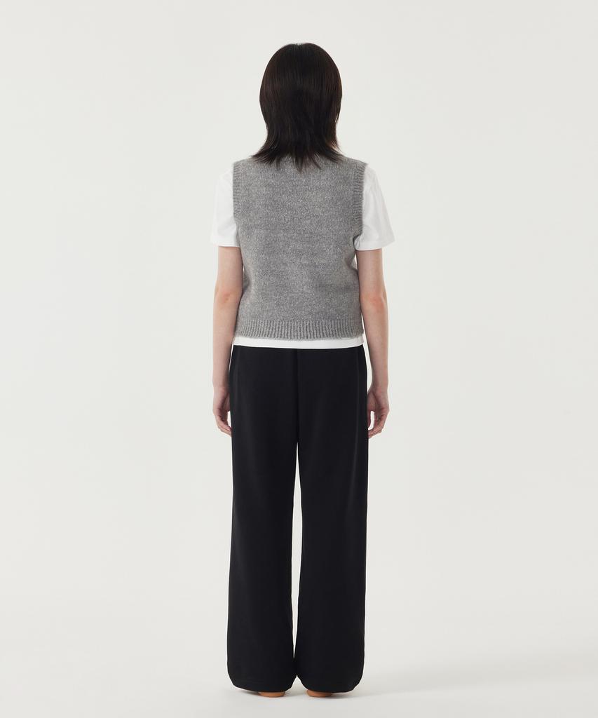 COVERNAT WOMAN Cable Knit Vest Khaki
