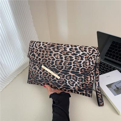European and American Fashion Leopard Print Clutch Envelope Bag, Dinner Bag, Fashionable Foreign Style Personalized Design, Wrist Bag, Women's Bag
