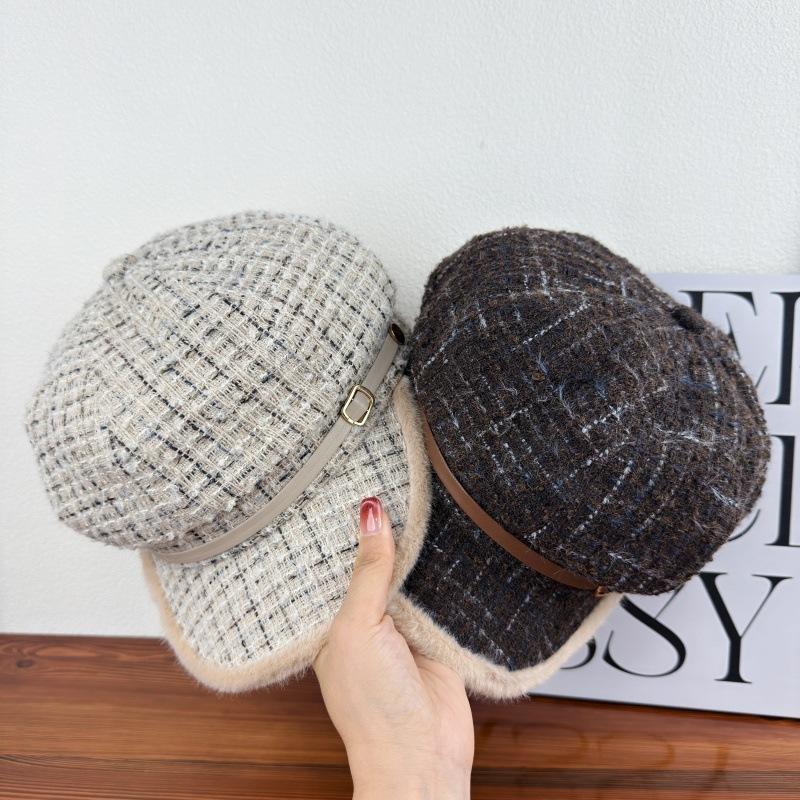 Autumn and Winter New Plush Plaid Temperament Fashionable Warm Octagonal Hat Women's Literary and Artistic Face Newsboy Hat
