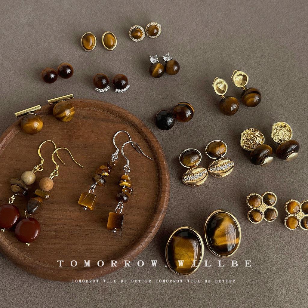 Retro Melaard Tiger's Eye Handmade French Light Luxury Stud Earrings for Women