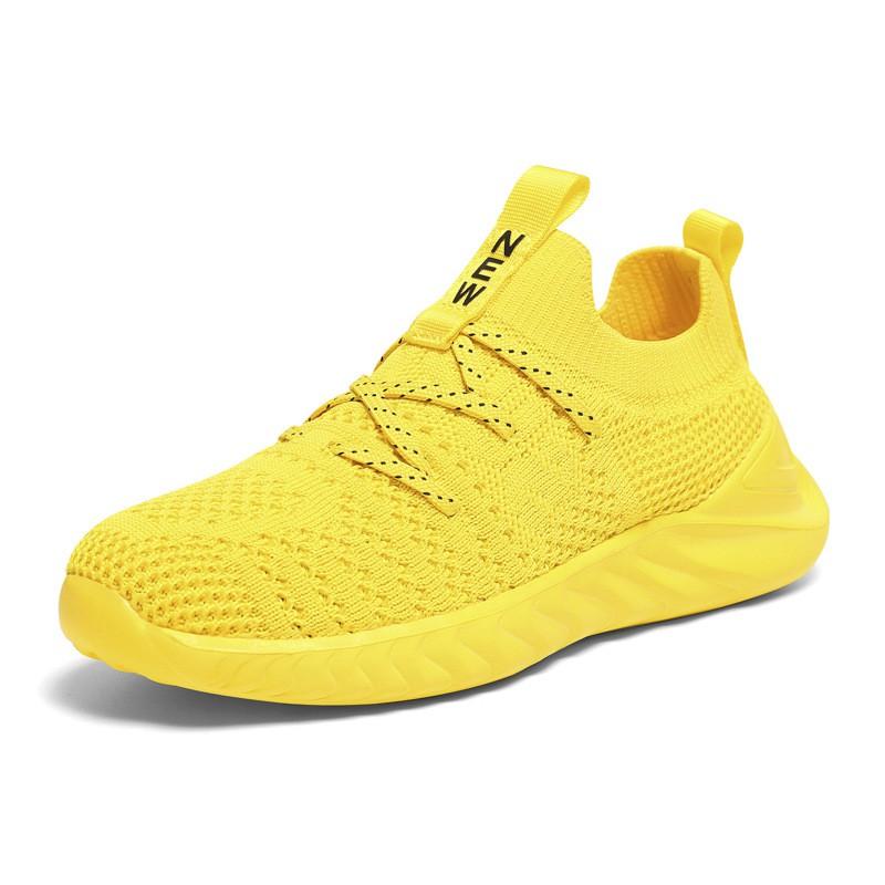 Lightweight Flyknit Kids Running Shoes Boys Girls Breathable Slip-On Sport Sneakers With Reflective Detail