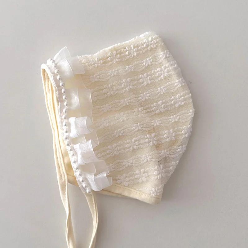 Nuovo Cappellino per Neonato in Pizzo Cappellino da Battesimo per Bambina Neonato per Bambine 0-6 Mesi Cotone Estivo Cappellino in Pizzo a Rete Floreale Ricamo Cappellino da Corte