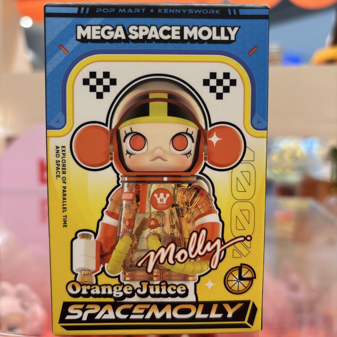 

[USED] MEGASPACE MOLLY 100% Series 4
