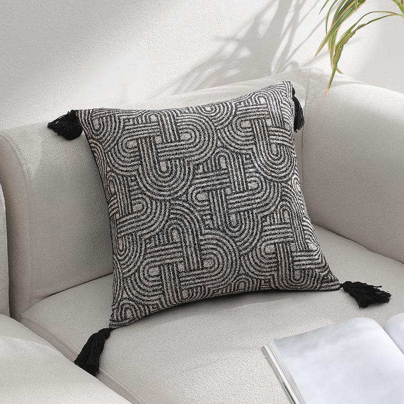 Polyester-cotton Yarn-dyed Jacquard Tassel Geometric Simple Throw Pillow Bedside Sofa Cushion Waist